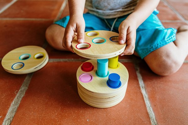 L'apprentissage Montessori : éveillez l'autonomie de l'enfant